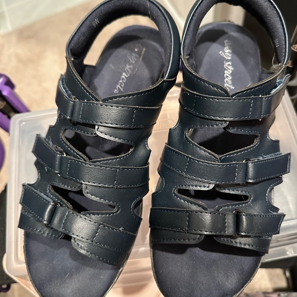 Navy sandals - Picture 2 of 9